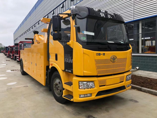 國(guó)六解放J6拖吊聯(lián)體黃牌清障車